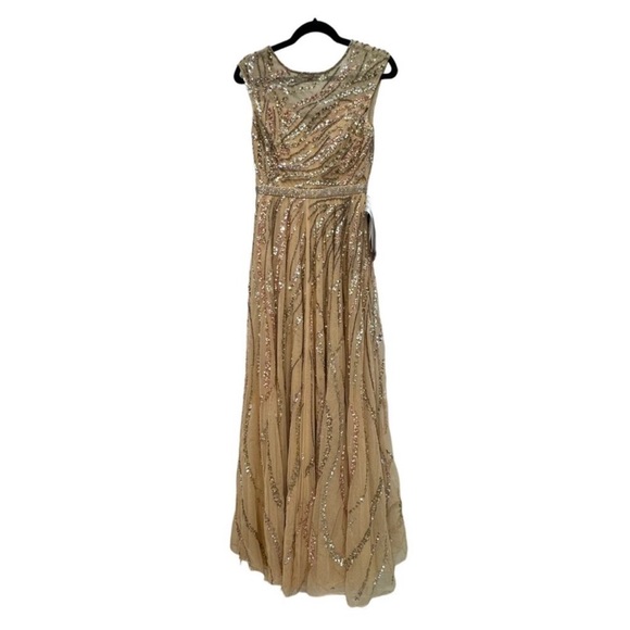 NWT- MAC DUGGA- $598 Cap Sleeve, Embellished Gown, size 10 - Picture 5 of 17